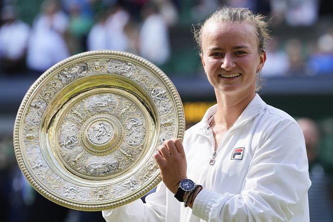 Barbora Krejčíková vyhrála Wimbledon