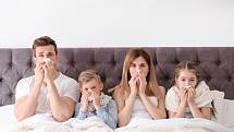 Chřipka může pěkně potrápit celou rodinu.