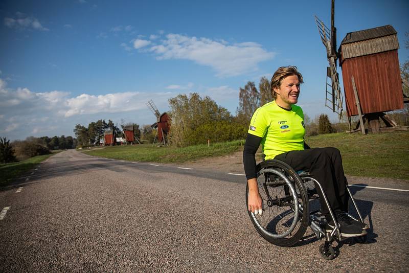 Šampionem tohoto ročníku se stal Švéd Aron Anderson, jenž na vozíčku zdolal stěží uvěřitelných 66,8 kilometru. Vyhrál už potřetí