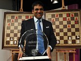 Indický šachista Višvánáthán Ánand obhájil titul mistra světa.