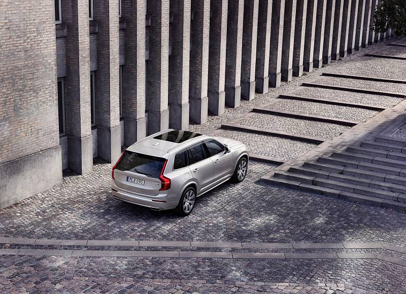 Moderniované Volvo XC90 (2020)