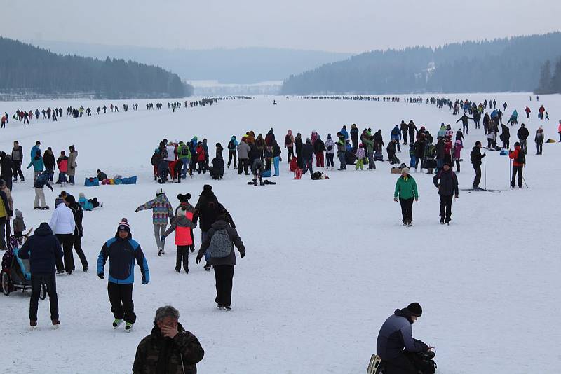 Na začátku března 2018 se do Frymburka na bruslení sjely tisíce lidí.