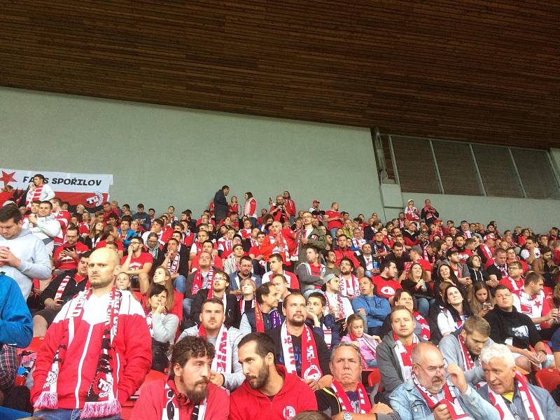 Šlágr Slavia – Plzeň zažil redaktor Deníku přímo na věhlasné tribuně Sever.