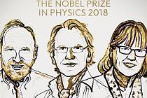 Vítězové Nobelovy ceny za fyziku 2018 Arthur Ashkin, Gérard Mourou a Donna Stricklandová