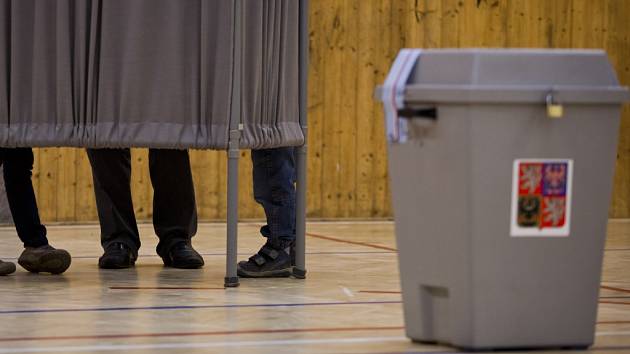 První kolo senátních voleb 2022 se uskuteční o víkendu 23.-24. září, druhé kolo o týden později