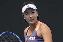 Čínská tenistka Pcheng Šuaj popřela sexuální napadení významným komunistickým funkcionářem.