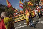 Zastánci jednotného Španělska pochodují Barcelonou 27. října 2019