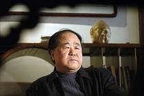 Letošní laureát Nobelovy ceny za literaturu, čínský romanopisec Mo Jen