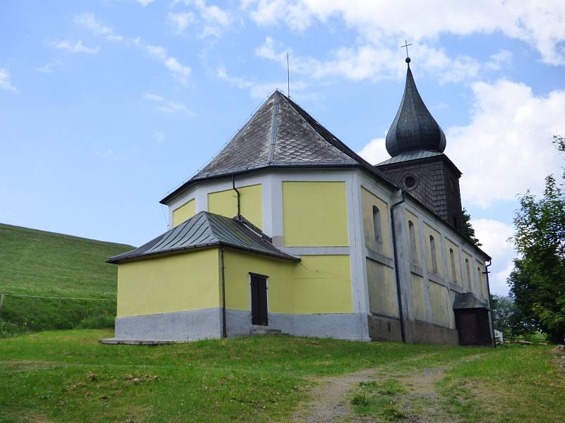 Kostel Navštívení P. Marie na Moldavě