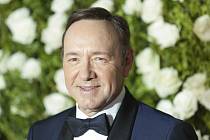 Kevin Spacey se v žádném velkém hollywoodském filmu či seriálu pravděpodobně už nikdy neobjeví, navzdory tomu, že jeho kauzy většinou vyšuměly do ztracena