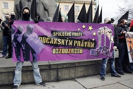 Na Palackého náměstí v Praze se konala dne 19. ledna 2008 demonstrace přibližně dvou stovek příznivců extrémní pravice.