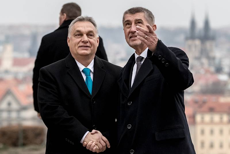 Premiér Andrej Babiš přivítal 30. listopadu v Praze maďarského premiéra Viktora Orbána.