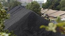 Uhlí, koks, palivo - ilustrační foto.