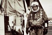 Joseph Kittinger před gondolou Excelsior