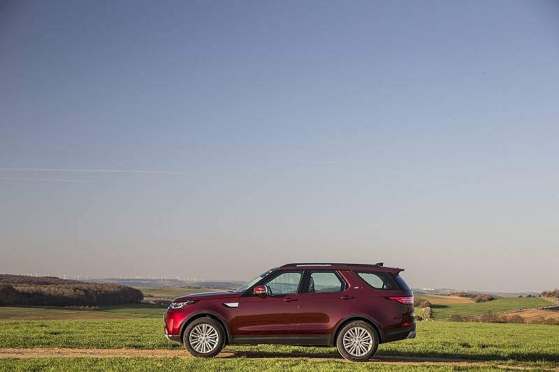 Land Rover Discovery.