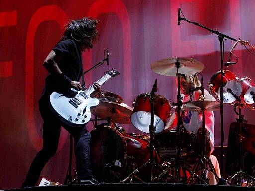 Americká kapela Foo Fighters vystoupila v pražské O2 Areně.