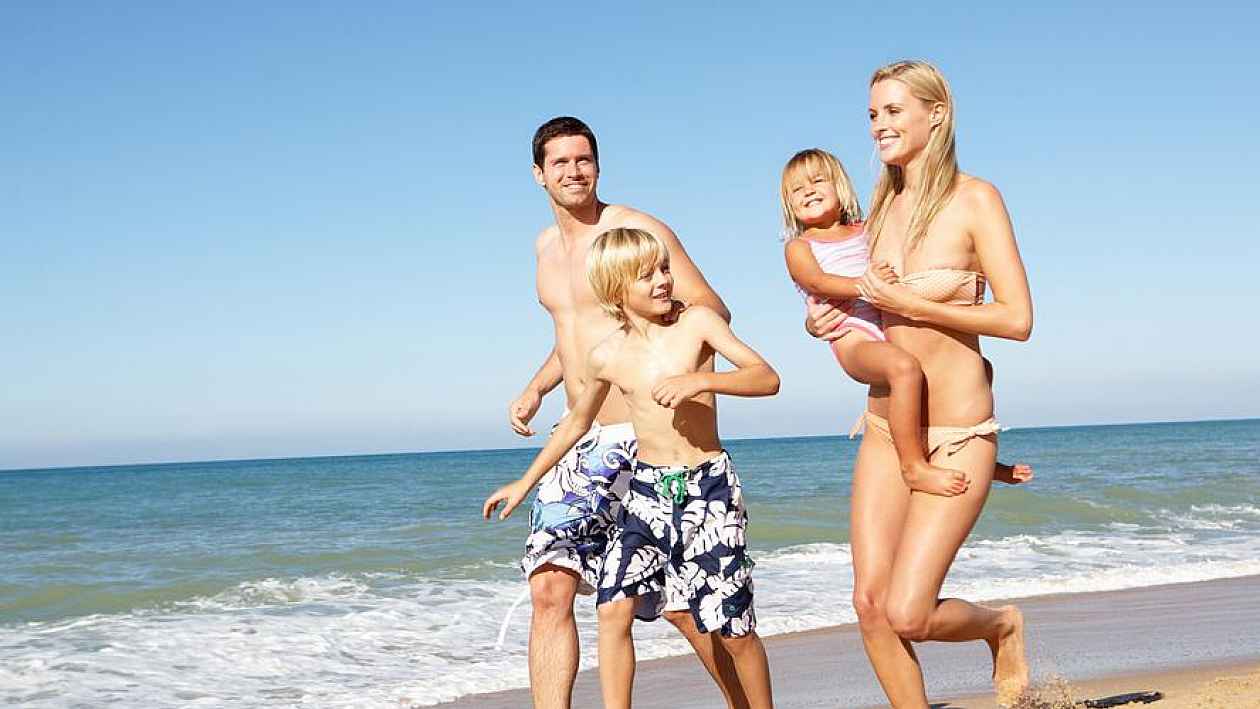 с детьми голым на пляж фото 89
