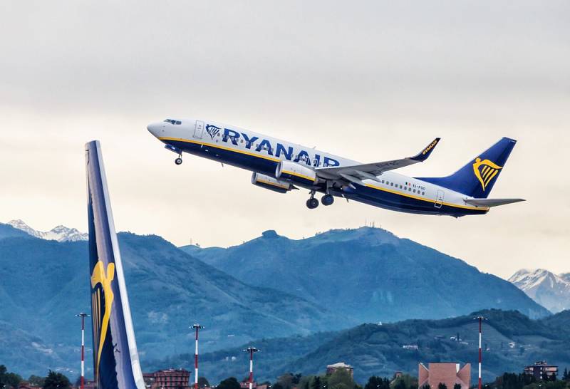 Letadlo společnosti Ryanair na letišti v italském Bergamu.