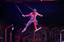 Yann Arnaud během vystoupení Cirque du Soleil