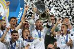 Takto slavili fotbalisté Realu Madrid triumf v Lize mistrů (2018). Teď je právě španělský klub v čele "revolucionářů".