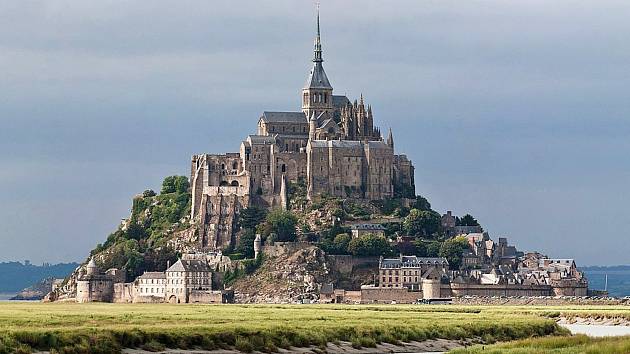 Chrám na ostrově Mont Saint-Michel