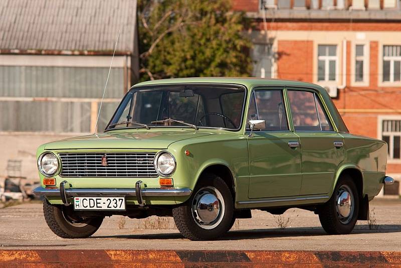 Malý osobní automobil VAZ-2101, známý v Sovětském svazu i v někdejším Československu jako "žiguli". Vůz téhož typu použil při svém činu i vrah. Vypátráním auta se mu policie dostala na stopu
