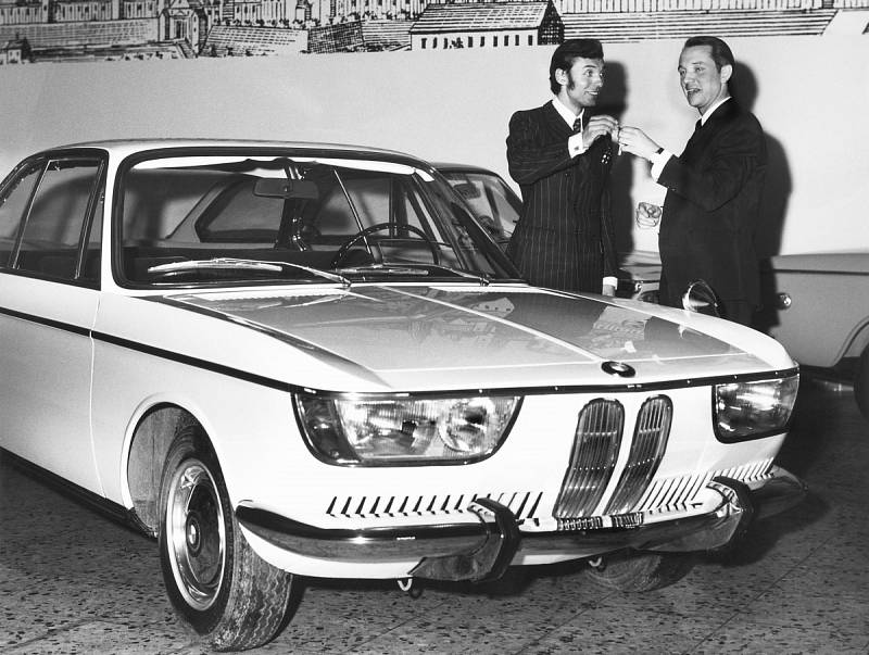 Dobové fotografie z historie značky BMW v Československu