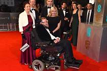 Stephen Hawking se slavnostního udílení cen osobně zúčastnil a dokonce vyhlašoval cenu za nejlepší vizuální efekty, kterou získal film Interstellar. 