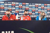 Trenér Rastislav Trtík na tiskové konferenci po utkání se Švédskem na ME 2022.