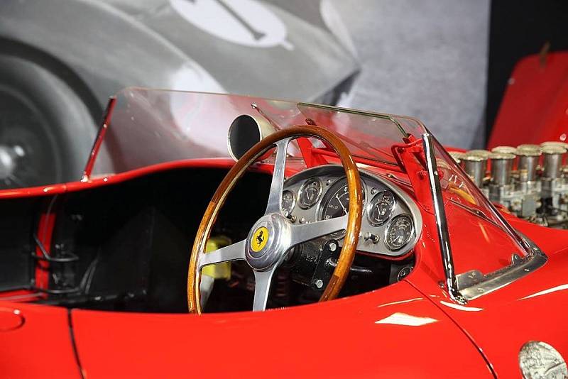 Ferrari 335 S Spider Scaglietti z roku 1957.