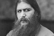 Grigorij Rasputin byl kontroverzním léčitelem. Jelikož se mu povedlo zlepšit stav následníka trůnu, ruská carevna Alexandra Fjodorovna mu bezmezně důvěřovala.