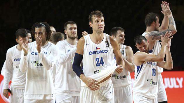 Čeští basketbalisté jsou na cestě do Tokia.