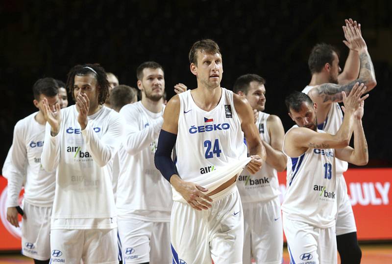 Čeští basketbalisté jsou na cestě do Tokia.