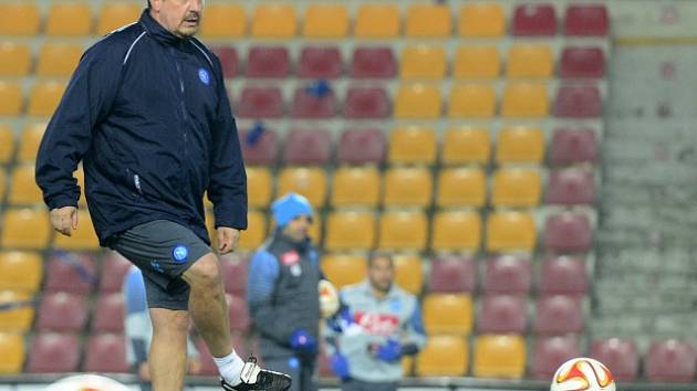 Rafael Benítez při tréninku Neapole na Spartě