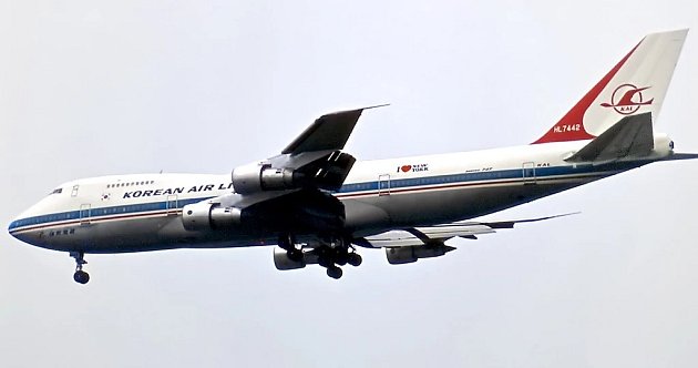 Letoun HL7442, čili později sestřelený hlavní aktér tragédie letu KAL 007, přistává v roce 1980 v Curychu
