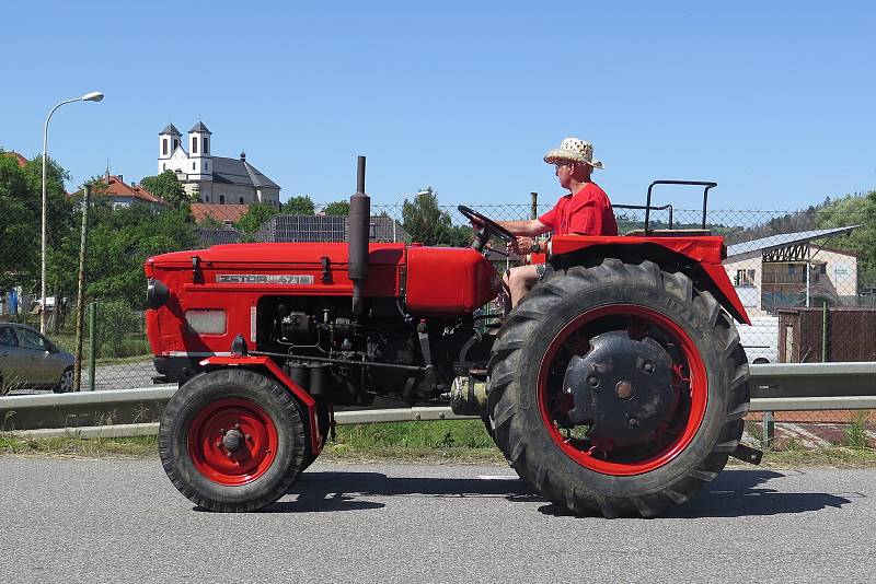 Traktory Zetor patří neodmyslitelně k novodobé historii našeho zemědělství. Snímek je ze srazu Zetorů v Přibyslavicích na Třebíčsku.