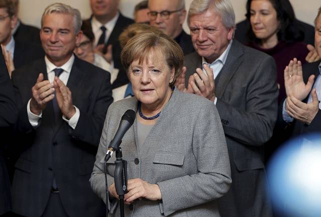 Angela Merkelová na tiskové konferenci kvůli jednání o sestavení vlády v roce 2017. Tehdy krachla jednání se zástupci Zelených.