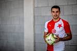 Rumunský fotbalista Nicolae Stanciu se stal další posilou mistrovské Slavie a podepsal s ní smlouvu na čtyři roky.