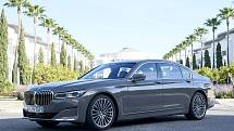 BMW 740e iPerformance. Emise 45 g/CO2 na km. Spotřeba 2,0 l/100 km.