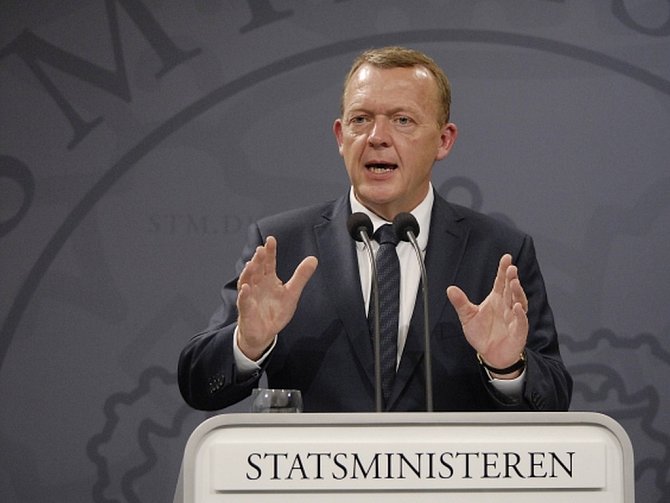 Staronový dánský premiér Lars Lökke Rasmussen dnes královně Margrethe II. představil svou menšinovou liberální vládu. Do ní předseda Liberální strany Vestre povolal 16 ministrů.