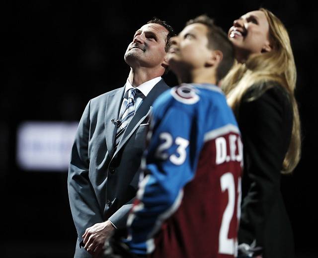 Milana Hejduka doprovodili na slavnostní ceremoniál jeho synové – Marek, David a jeho manželka Zlatuše.