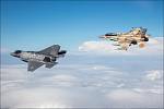 Stíhací letouny F-35 F-16