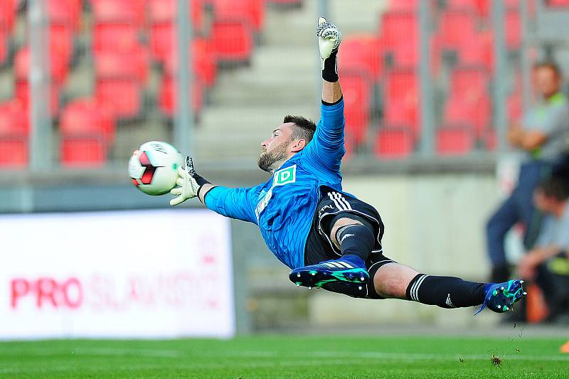 Fotbalové utkání Fortuna ligy mezi celky SK Slavia Praha  a MFK Karviná 28. července v Praze. Martin Berkovec.