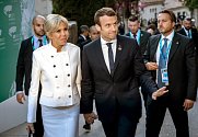 Francouzský prezident Emmanuel Macron s manželkou