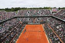 Momentka z letošního Roland Garros (kurt Suzanne Lenglen).