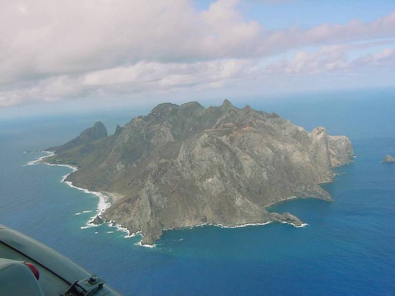 Ostrov z helikoptéry v roce 1998