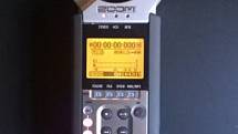 Profesionální záznamník ZOOM H4n slouží k zaznamenání EVP  a zvuků ve vysoké kvalitě. 