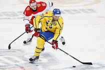 Rusko vs. Švédsko: Sergej Mozjakin stíhá Joela Lundqvista 