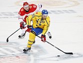 Rusko vs. Švédsko: Sergej Mozjakin stíhá Joela Lundqvista 