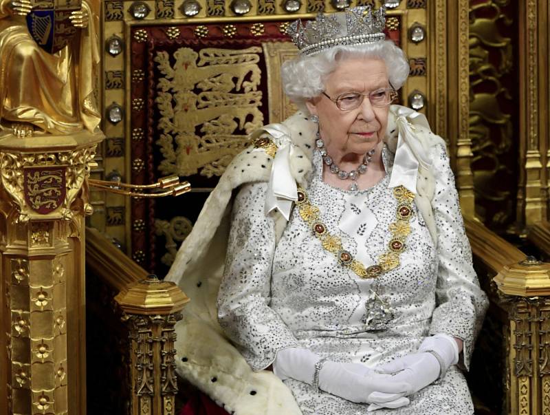 Britská královna Alžběta II na snímku ze 14. října 2019